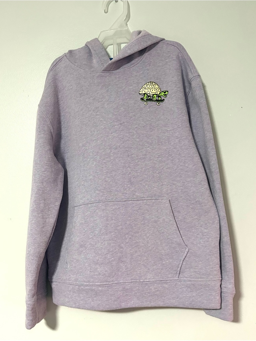 Old Navy Kid’s Unisex Lavender Hoodie with Turtle Skate Graphic L 10/12
